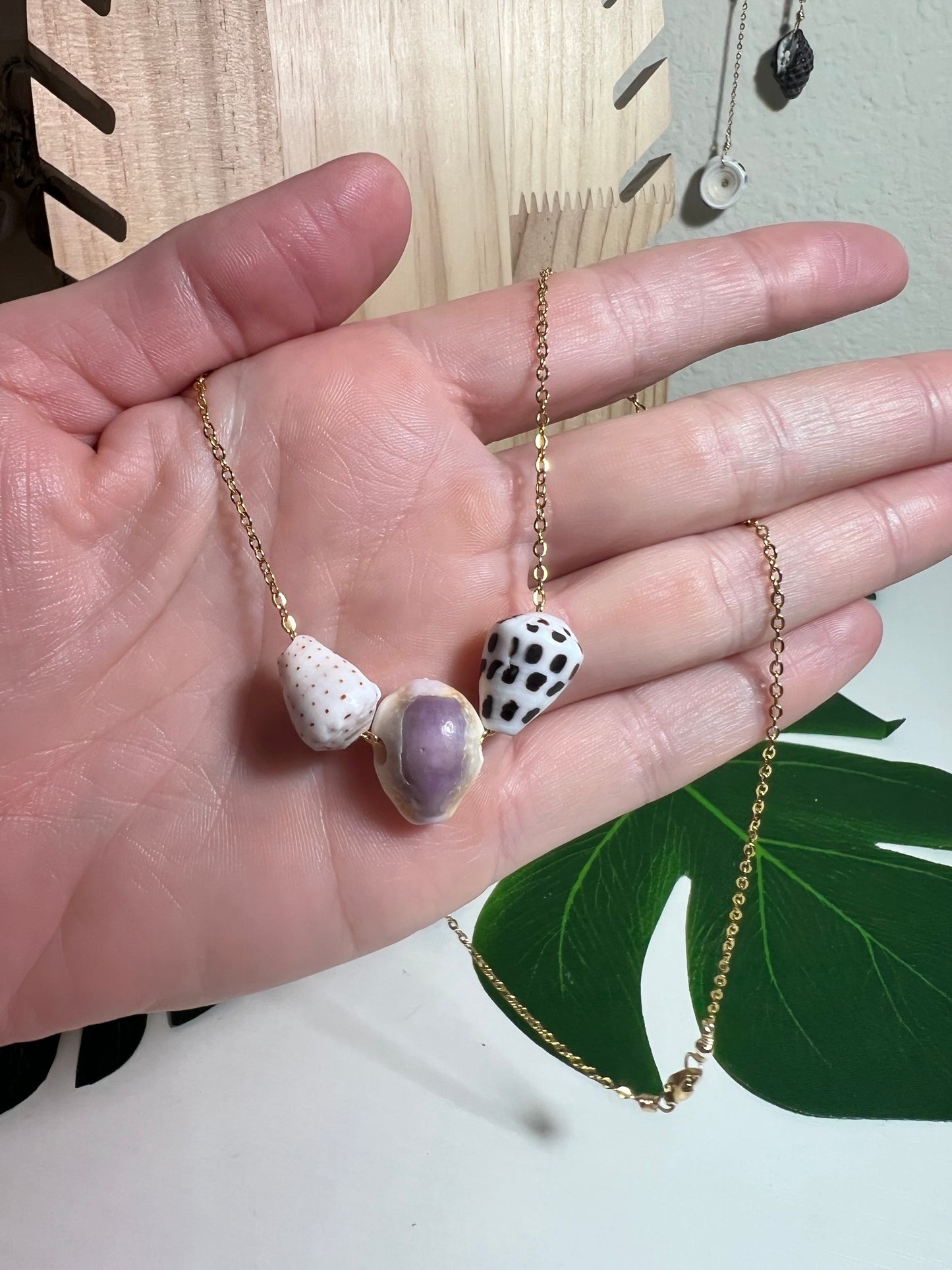 Triple Shell Floating Necklace