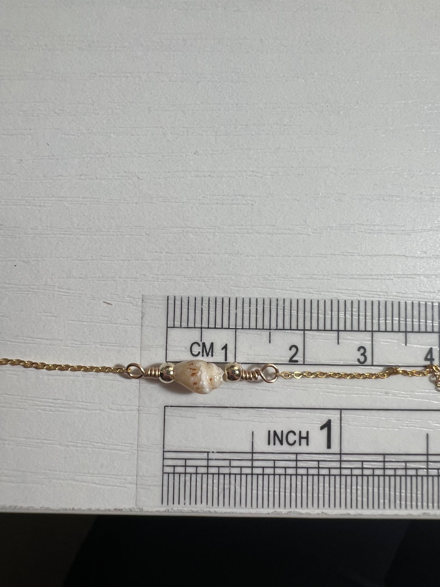 Momi Shell Bracelet - Gold Filled