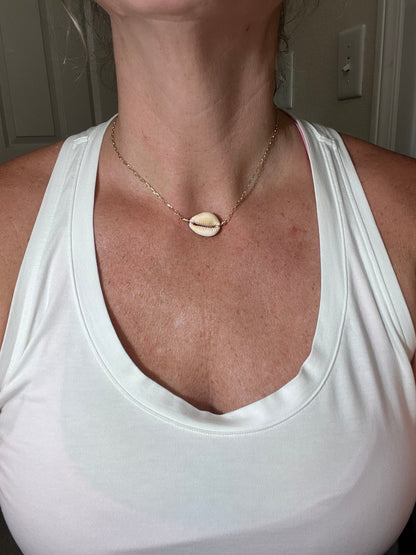 Honey Cowry Lip Necklace