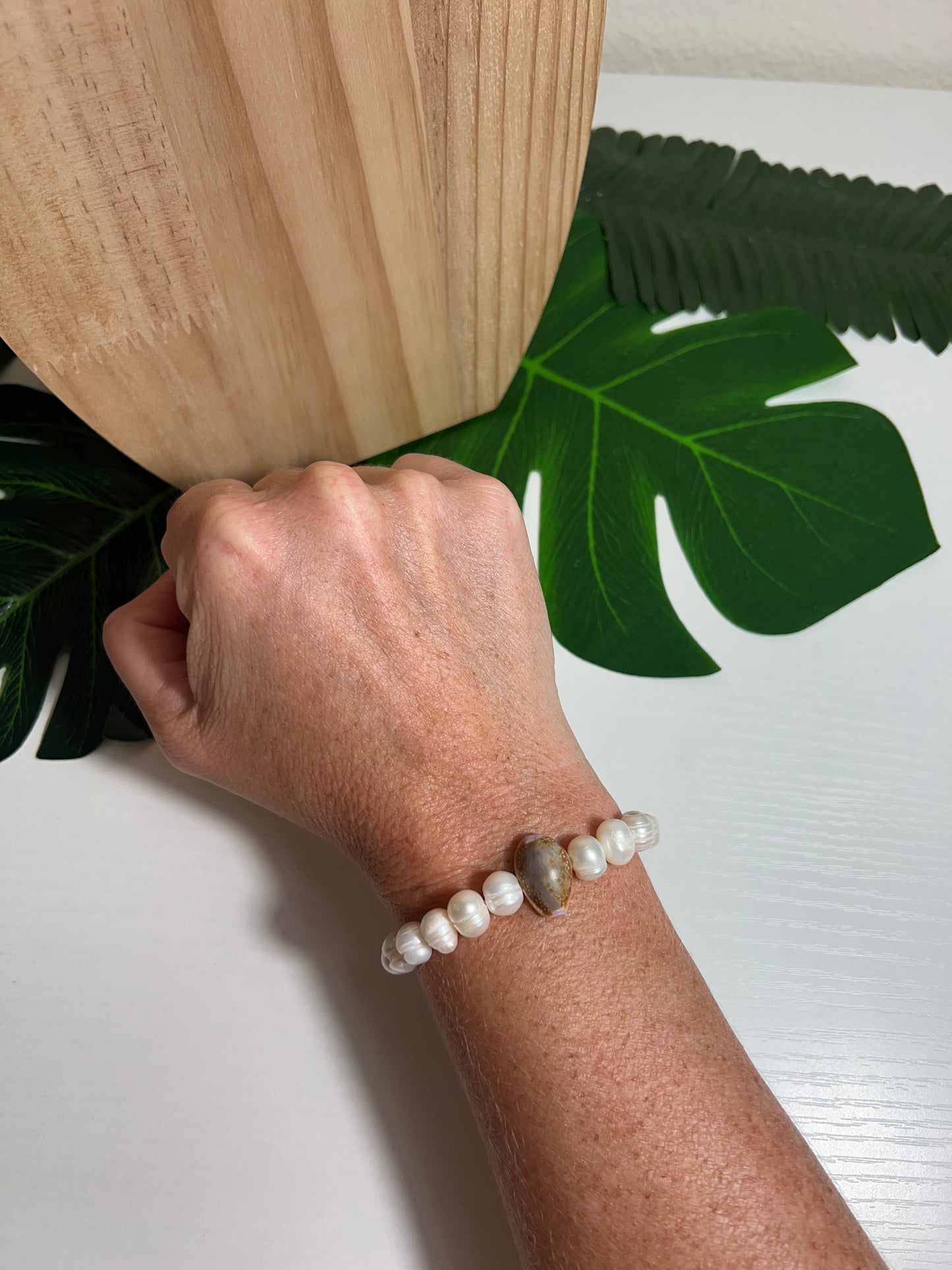 Honey Cowry and Pearl Stretch Bracelet