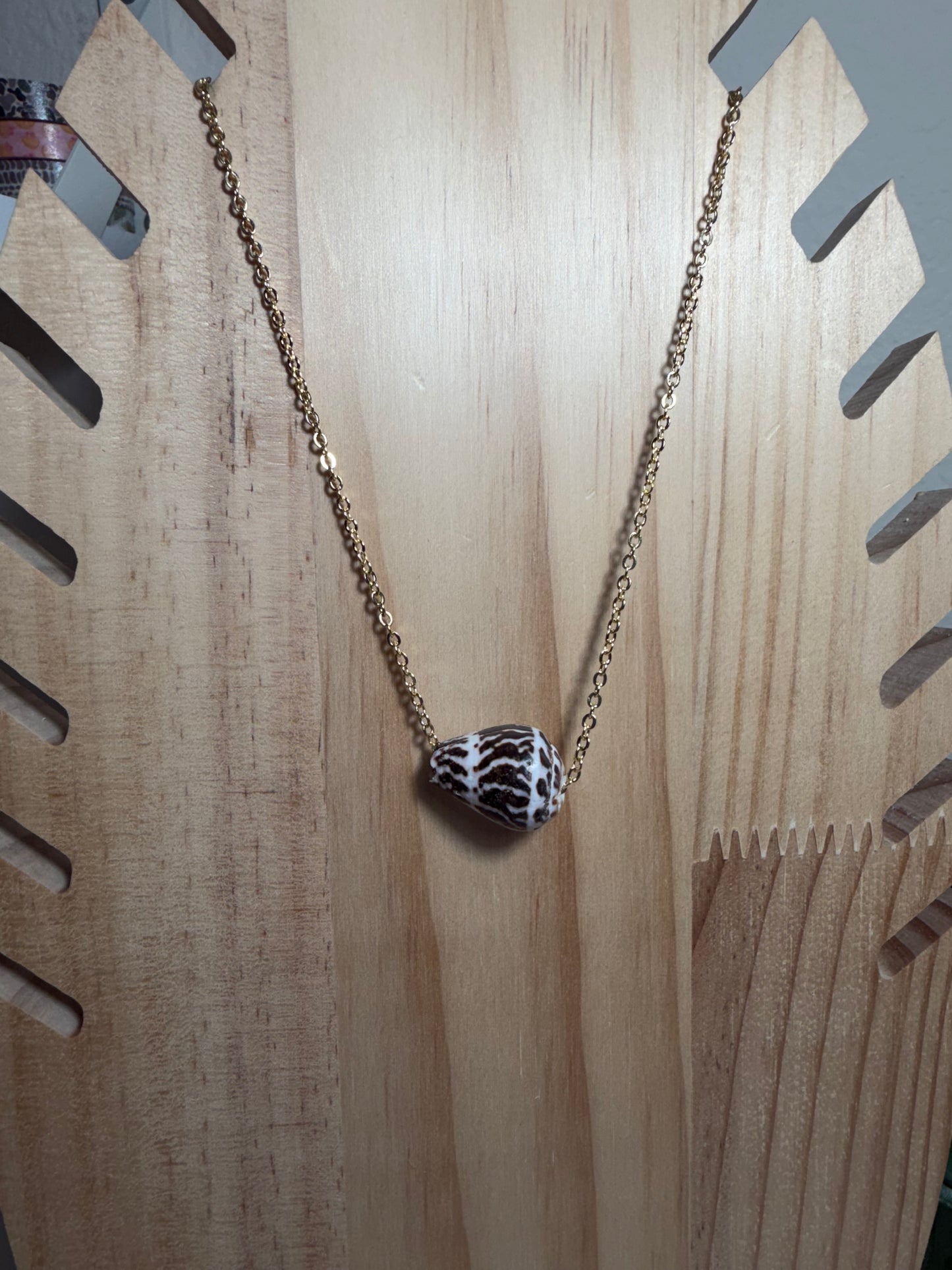 Chaldean Cone Floating Shell Necklace – Gold Filled | 17"
