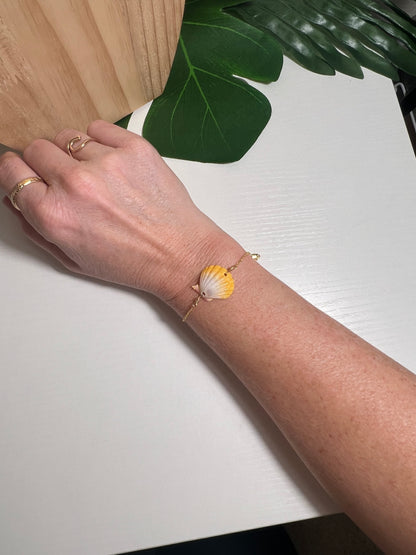 Sunrise Shell Bracelet - Gold Filled