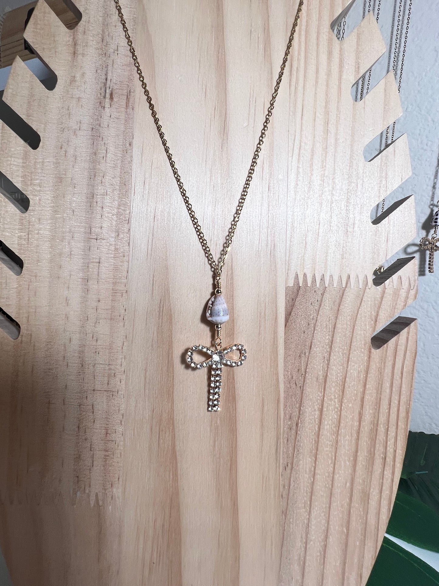 Abbreviated Cone and Bow Charm Necklace