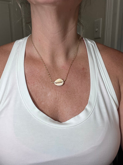 Honey Cowry Lip Necklace