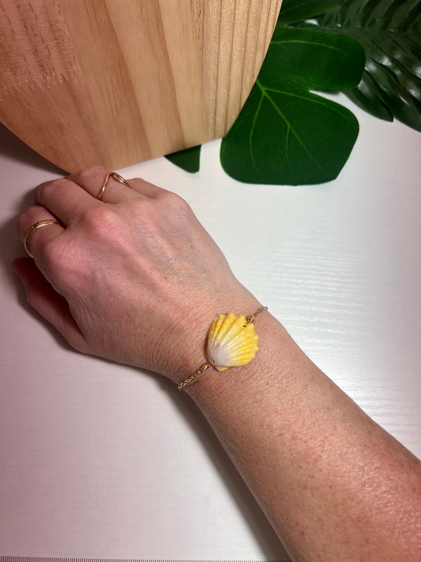 Sunrise Shell Bracelet