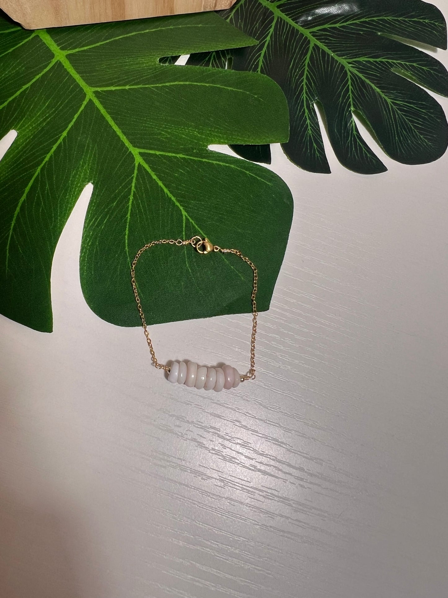 8 Puka Shells Bracelet