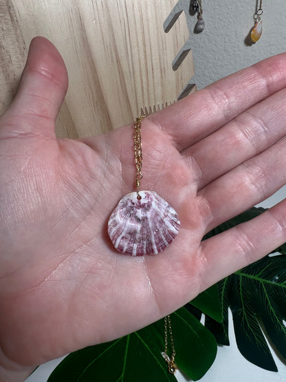 Hawaiian Spiny Oyster Shell Necklace