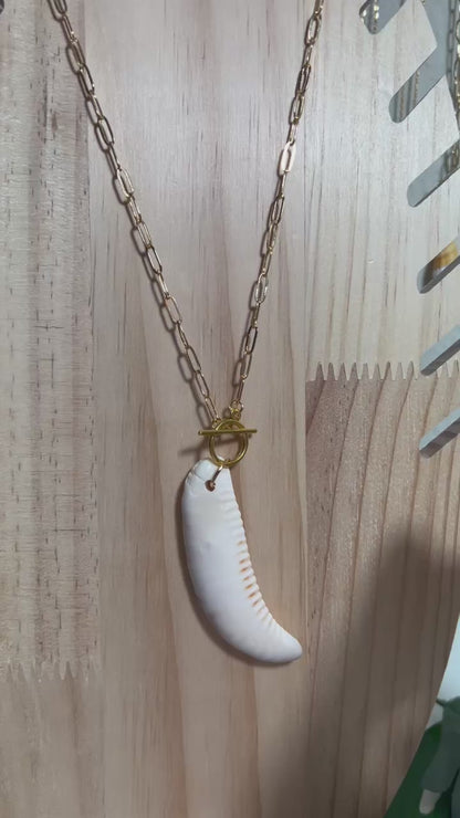 Large Cowry Lip Necklace