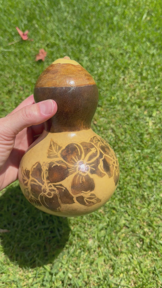 Hawaiian Ni'ihau Style Hand-Carved Gourd | One-of-a-Kind Décor